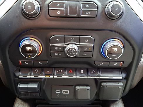 Used 2020 Chevrolet Silverado 1500 LT Trail Boss image 15