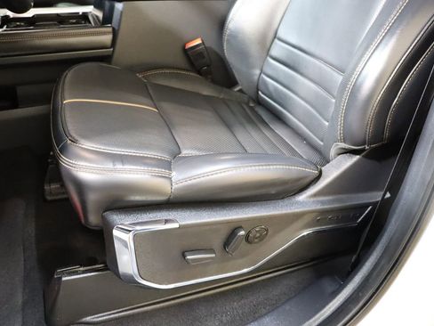 Used 2024 Ford F250 Platinum image 50