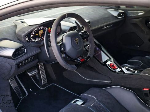 Used 2024 Lamborghini Huracan Sterrato AWD/4WD image 52