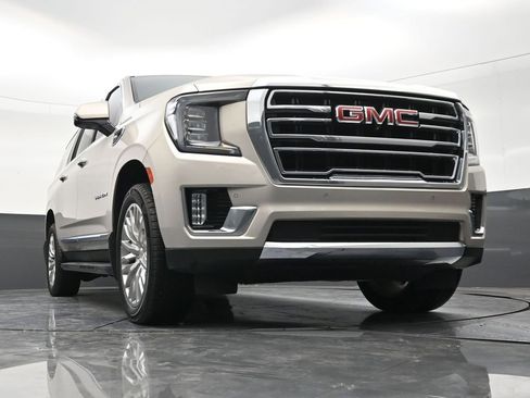 Used 2023 GMC Yukon XL SLT w/ SLT Luxury Package RWD image 25