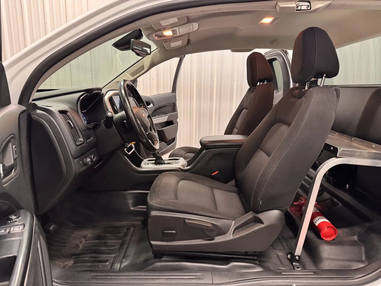 Used 2022 Chevrolet Colorado LT w/ Fleet Safety Package AWD/4WD image 33