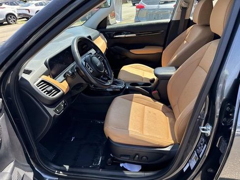Used 2025 Kia Seltos EX w/ EX Sunroof Package AWD/4WD image 14