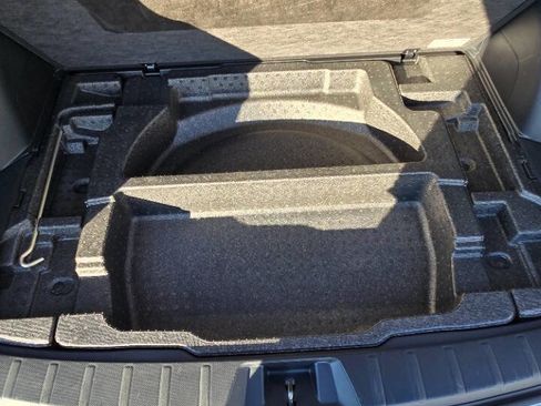 Used 2023 Subaru Forester Premium image 26