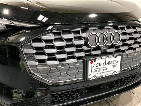 Used 2025 Audi Q5 Premium w/ Convenience Package AWD/4WD image 25
