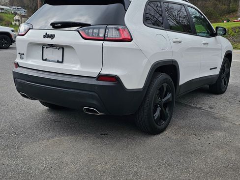 Used 2019 Jeep Cherokee Latitude Plus image 21