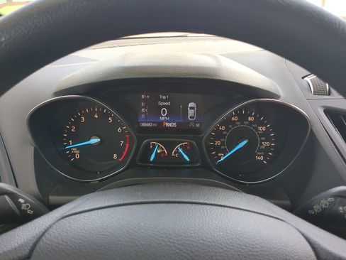 Used 2019 Ford Escape SE image 27