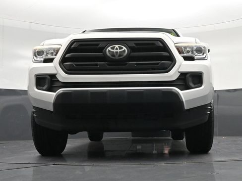 Used 2019 Toyota Tacoma SR w/ SR Convenience Package RWD image 32