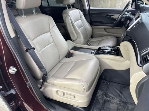 Used 2017 Honda Pilot Touring image 40