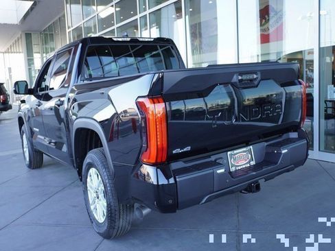 New 2025 Toyota Tundra SR5 image 9