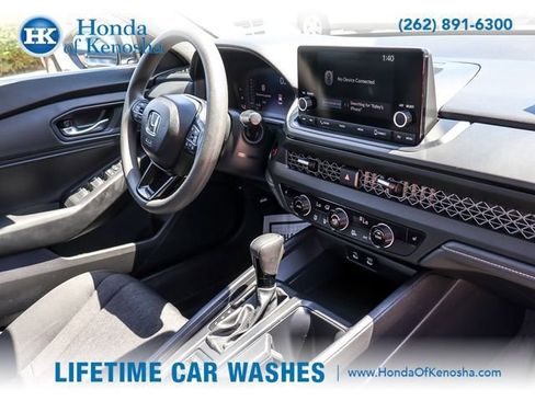 Used 2024 Honda Accord EX image 27