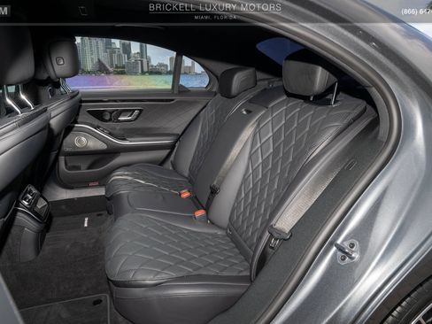 Used 2022 Mercedes-Benz S 580 4MATIC Sedan image 9
