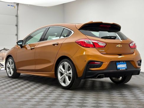 Used 2017 Chevrolet Cruze Premier w/ RS Package FWD image 11