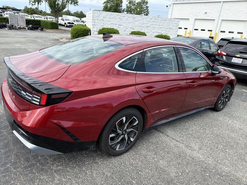 Used 2024 Hyundai Sonata SEL FWD image 10