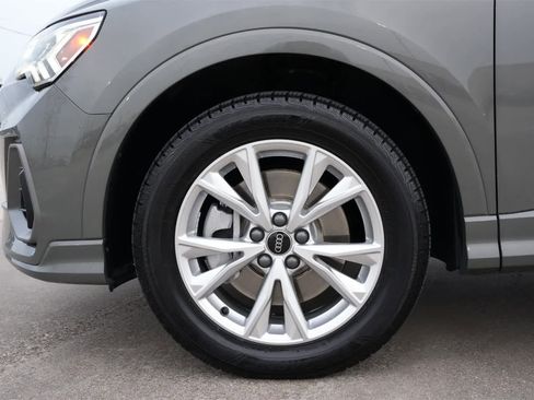 Used 2022 Audi Q3 2.0T Premium Plus image 25