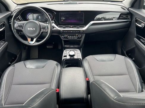Used 2022 Kia Niro EX w/ Cold Weather Package image 14