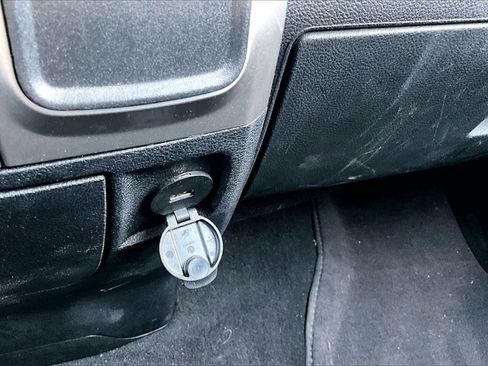 Certified 2017 RAM 1500 Classic SLT image 34