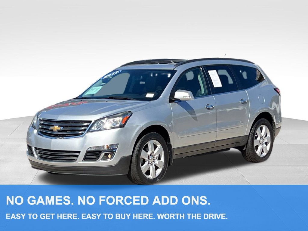 Used 2017 Chevrolet Traverse LT w/ Traveler's Package FWD image 1