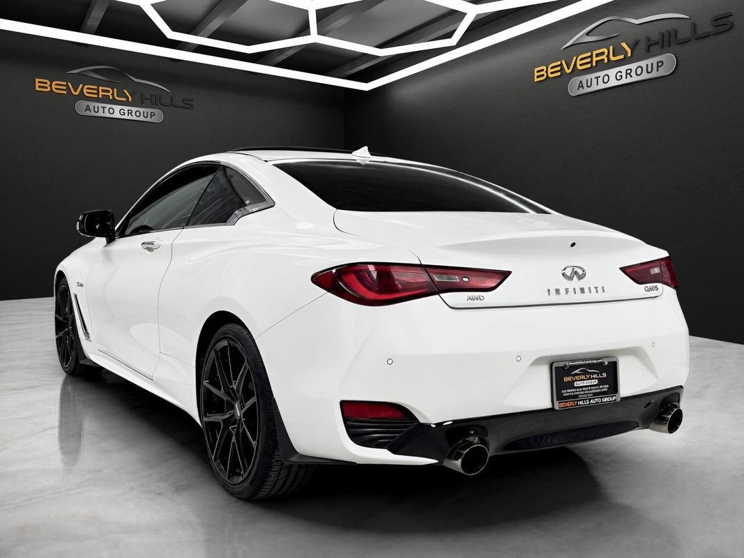 Used 2019 INFINITI Q60 Red Sport 400 AWD/4WD image 3