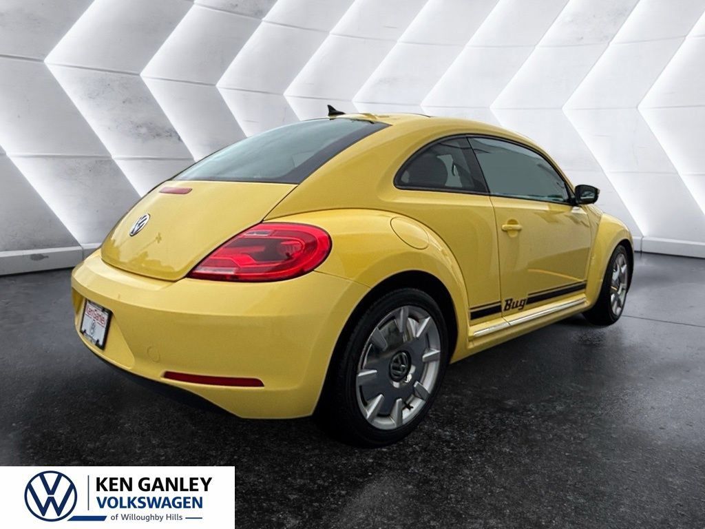 Used 2012 Volkswagen Beetle 2.5 FWD image 4