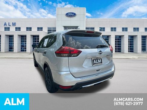 Used 2017 Nissan Rogue S AWD/4WD image 9