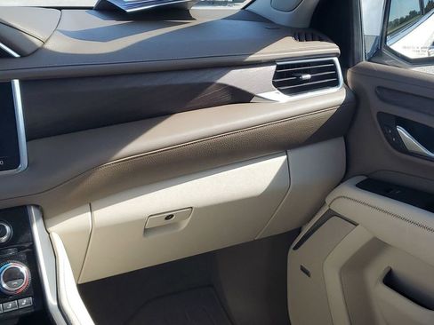 Used 2021 GMC Yukon Denali w/ Denali Premium Package image 26