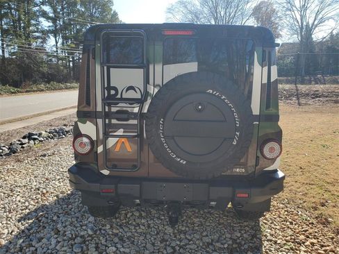 New 2025 INEOS Grenadier image 3