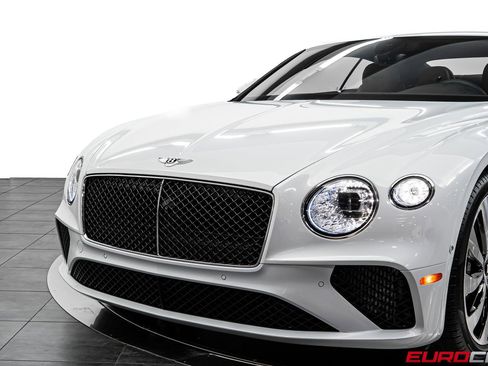 Used 2024 Bentley Continental GT AWD/4WD image 12