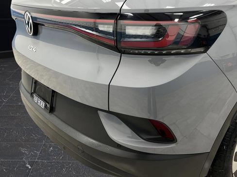 Used 2022 Volkswagen ID.4 Pro S image 32