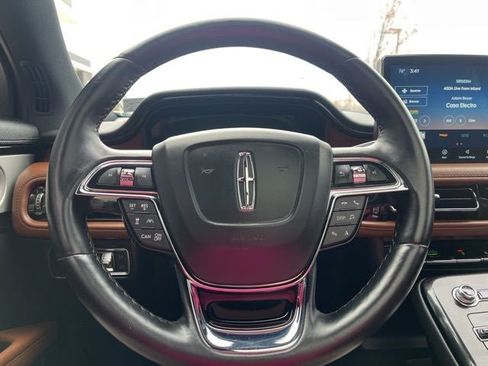 Certified 2023 Lincoln Nautilus Reserve AWD/4WD image 27