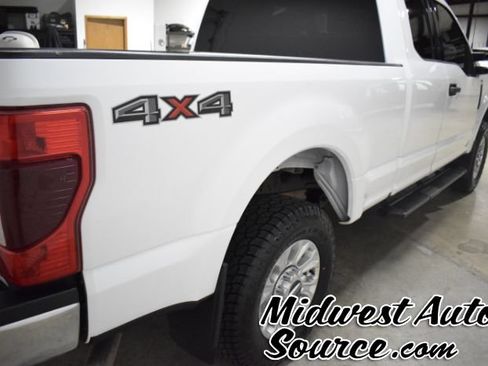 Used 2022 Ford F250 XLT w/ XLT Value Package AWD/4WD image 6