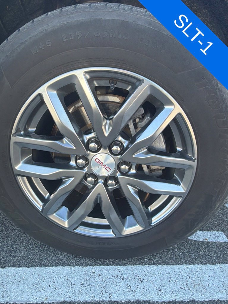 Used 2017 GMC Acadia SLT AWD/4WD image 4