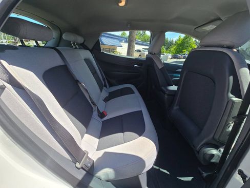 Used 2020 Chevrolet Bolt LT FWD image 12