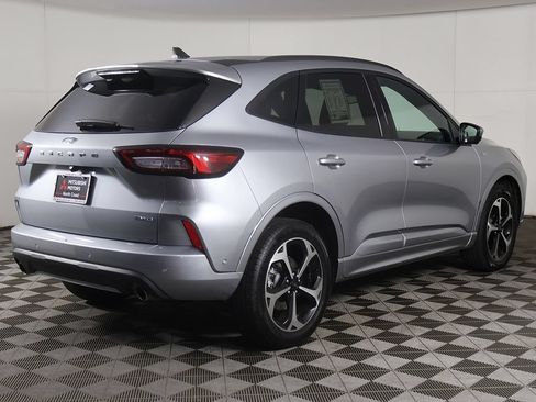 Used 2023 Ford Escape ST-Line Elite w/ Premium Technology Package AWD/4WD image 10