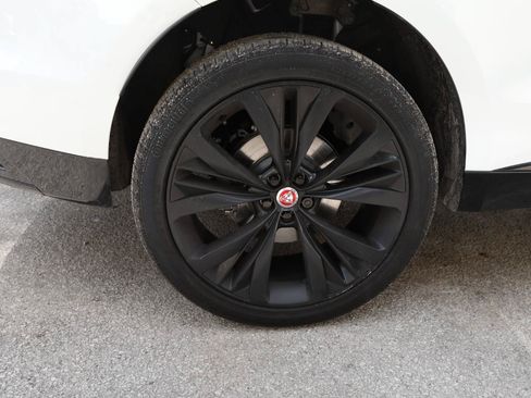 Used 2023 Jaguar F-PACE S AWD/4WD image 9