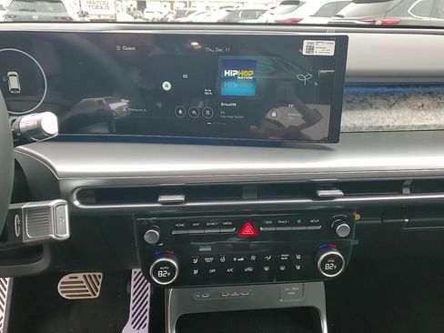 New 2026 Hyundai Ioniq 9 Calligraphy image 18