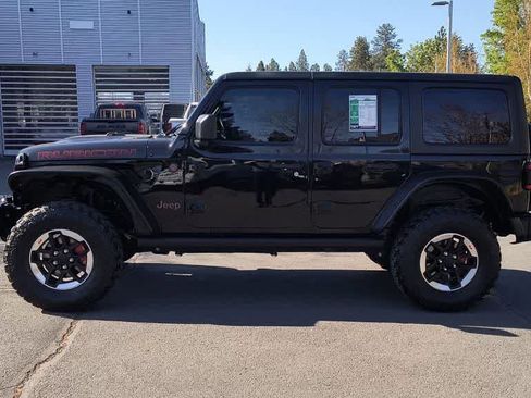Used 2021 Jeep Wrangler Unlimited Rubicon w/ Uconnect 4C Nav & Sound Group AWD/4WD image 5
