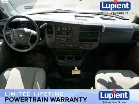 New 2025 Chevrolet Express 4500 4500 Series w/ Power Convenience Package image 18