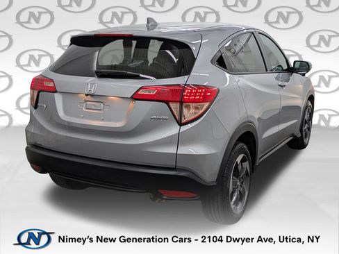 Used 2018 Honda HR-V EX image 2