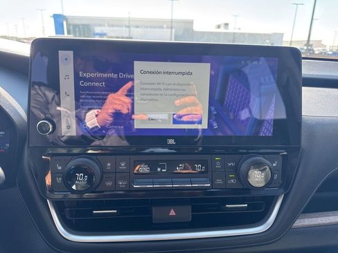 Used 2024 Toyota Grand Highlander Platinum image 9