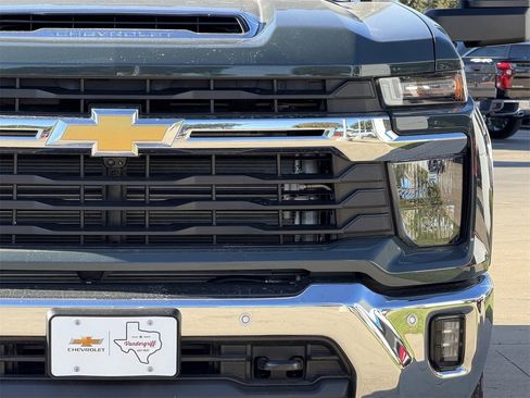 New 2026 Chevrolet Silverado 2500 LT w/ All Star Edition image 8
