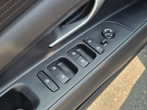 Used 2023 Hyundai Elantra SEL FWD image 21