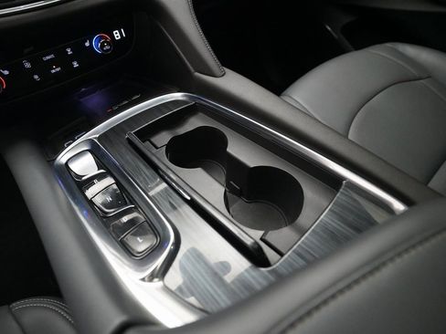 Used 2024 Buick Enclave Essence w/ Experience Buick Package image 17