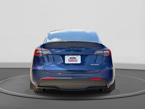 Used 2022 Tesla Model Y Performance AWD/4WD image 5