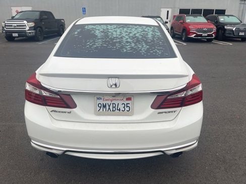 Used 2017 Honda Accord Sport image 6