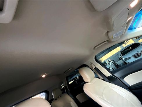 Used 2018 Ford Edge SEL w/ Equipment Group 201A image 12