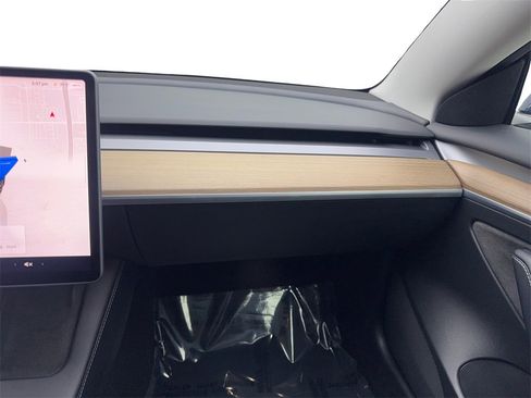 Used 2023 Tesla Model 3 Performance image 59