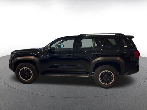 Used 2025 Toyota 4Runner TRD Off-Road image 9
