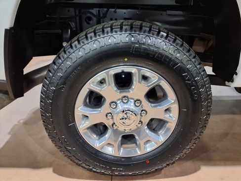 Used 2024 RAM 2500 Laramie image 17