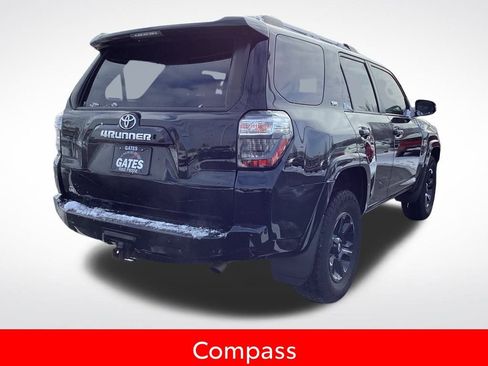 Used 2019 Toyota 4Runner SR5 Premium image 11