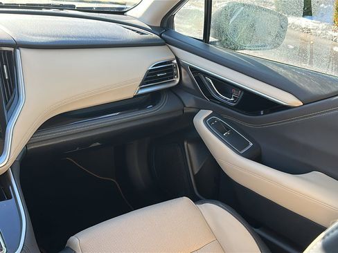 Used 2021 Subaru Outback Limited image 23